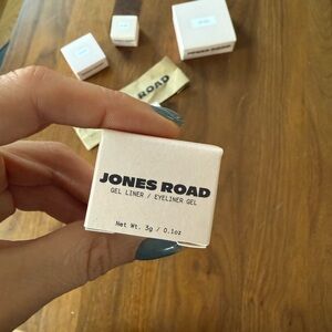 Jones Road gel liner in brown